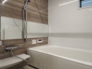 バスルームは、ミストサウナ付き浴室暖房乾燥機を標準装備。