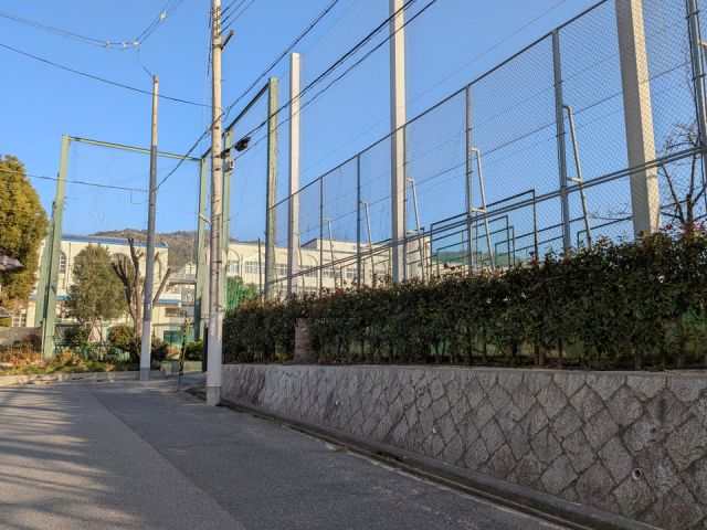 神戸市立本山中学校