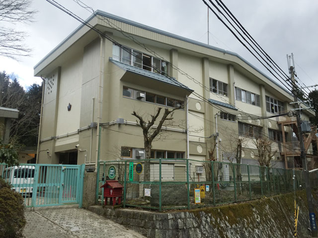 六甲山小学校