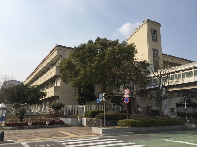 湊小学校