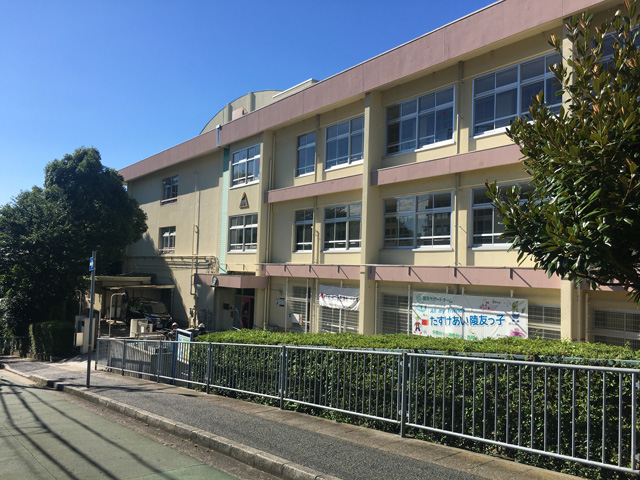 多聞台小学校