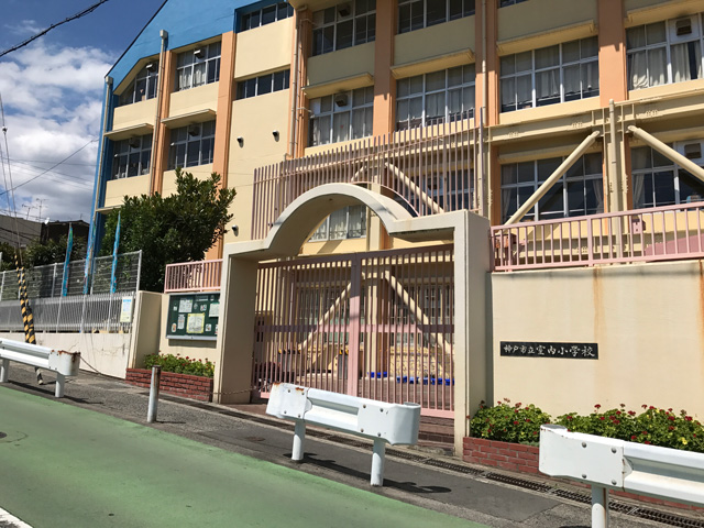 室内小学校