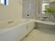 【2号地】バスルームにはミストサウナ付き浴室暖房乾燥機を標準装備。