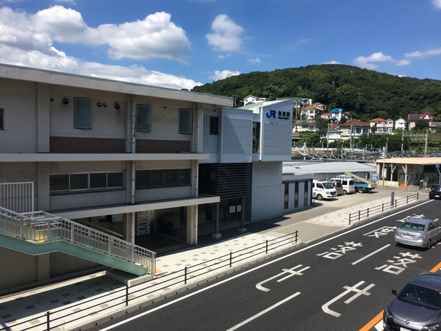 JR神戸線塩屋駅